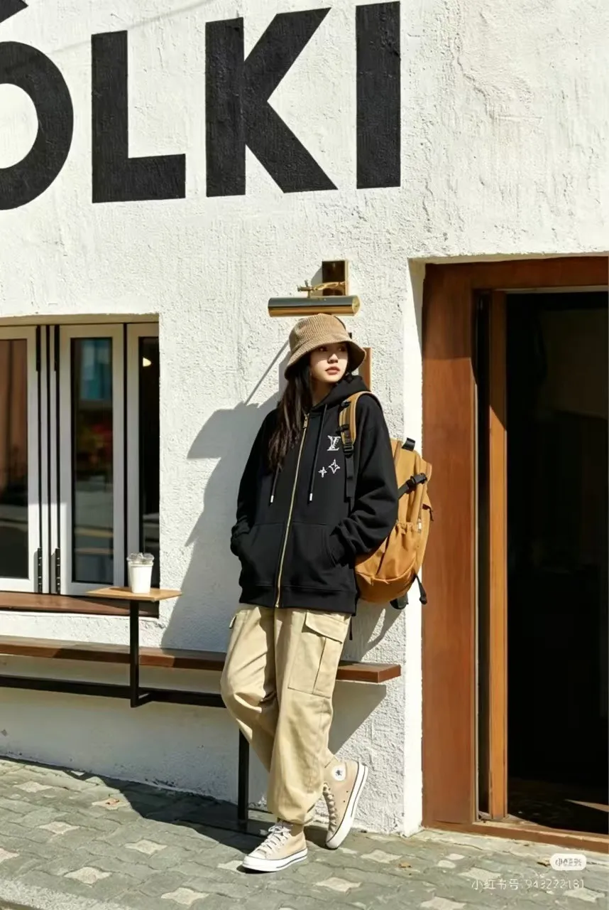 Louis Vuitton sketch presbyopic embroidered zip hooded jacket